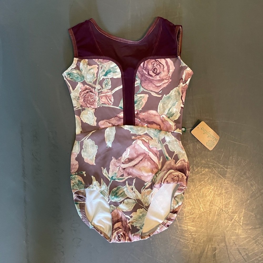 Lucky Leo “Intrigue”